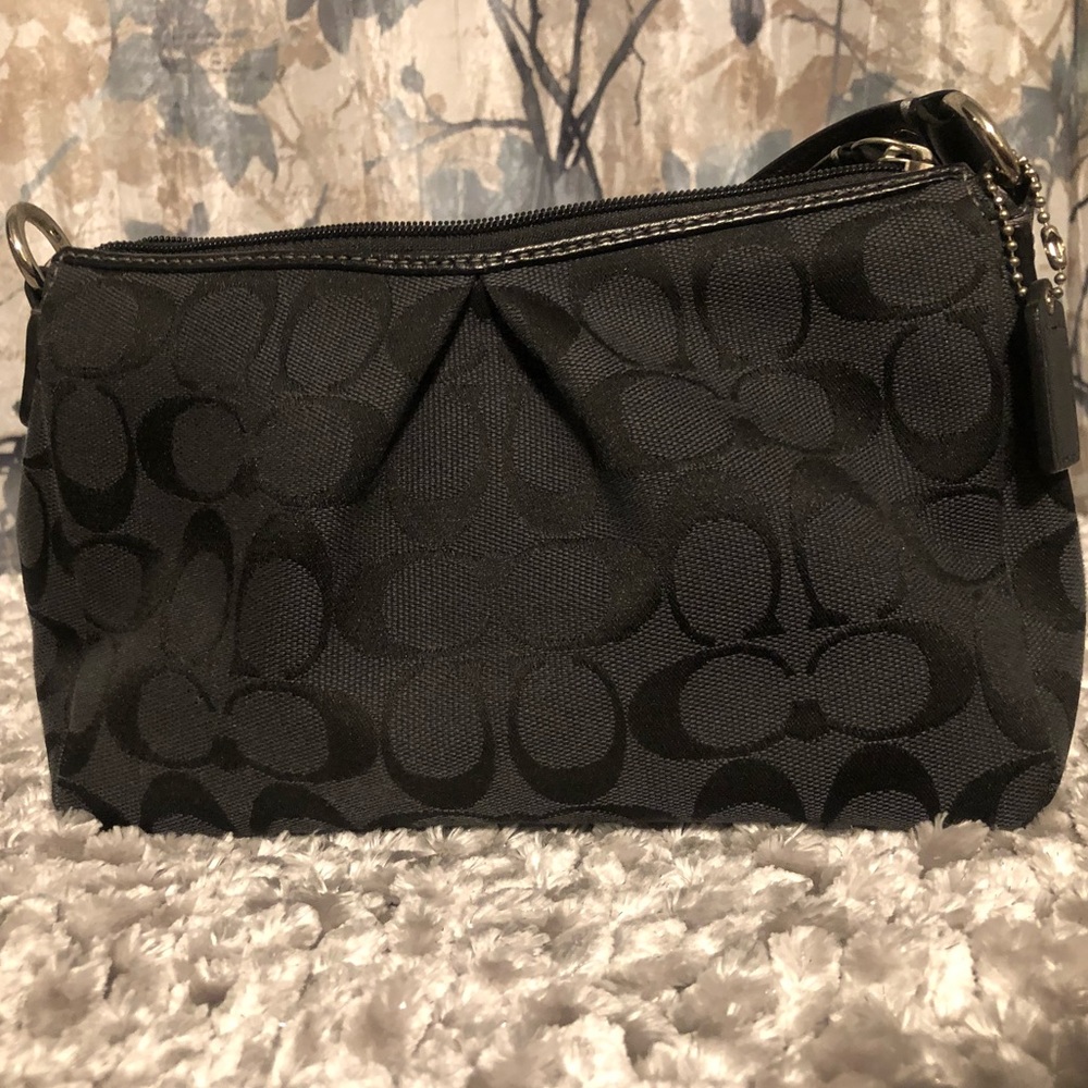 Coach shoulder bag, purse, clutch in EUC